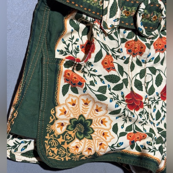 FARM Rio Floral High Waist Shorts - Green and Orange - Picture 4 of 12